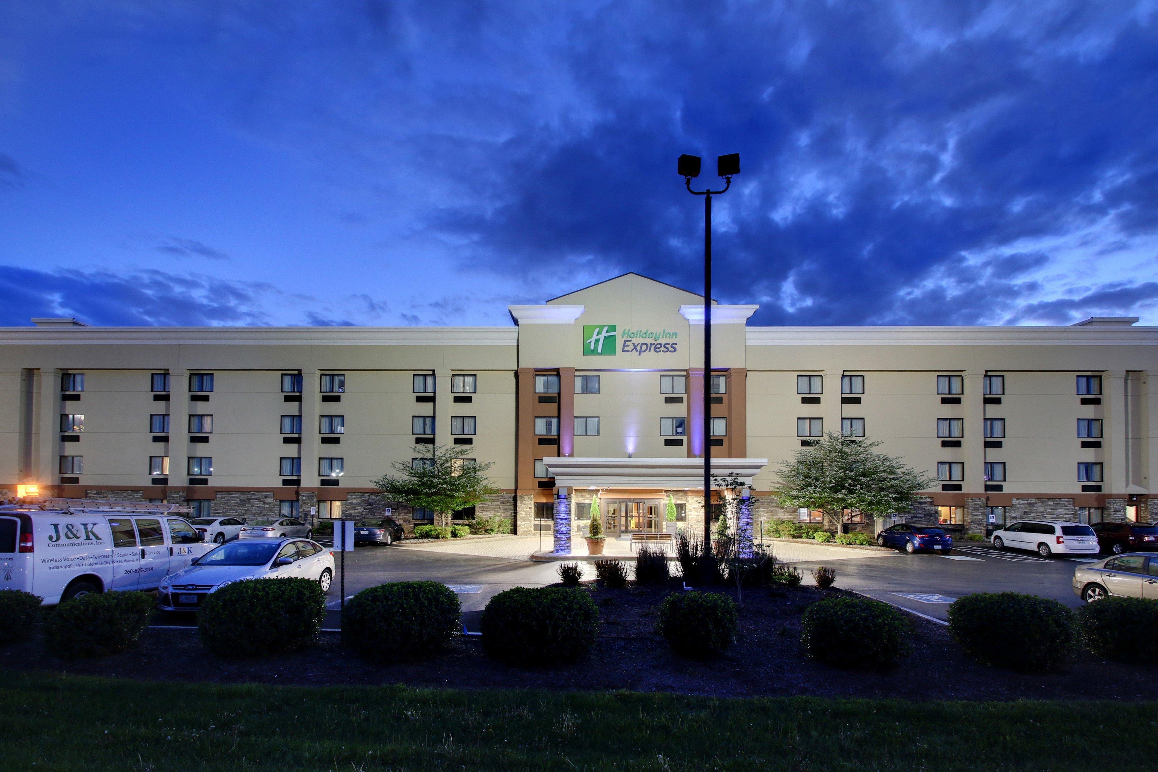 Holiday Inn Express Hotel Fort Campbell-Oak Grove By Ihg Exterior foto